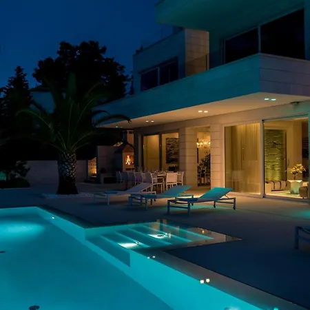 Exclusive Paterina Heated Pool, Gym, Sauna Selca (Brac)