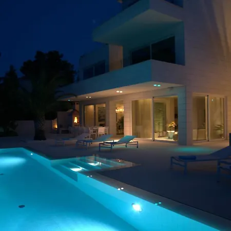 Exclusive Paterina Heated Pool, Gym, Sauna Villa *