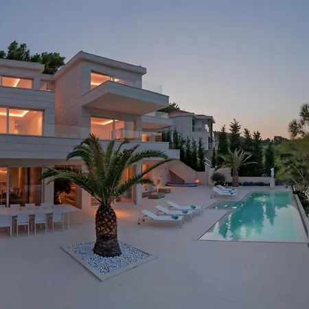 Villa Exclusive Paterina Heated Pool, Gym, Sauna *