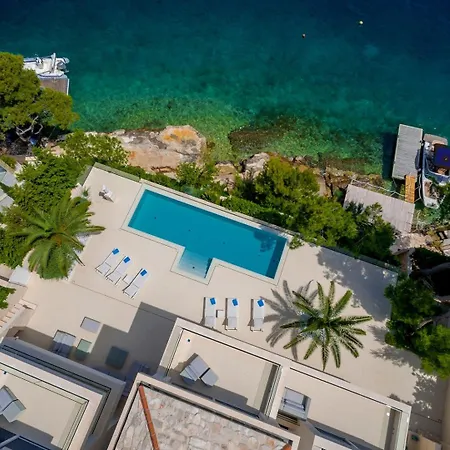 Exclusive Paterina Heated Pool, Gym, Sauna Villa