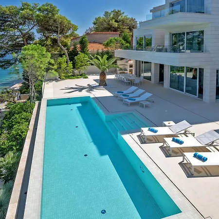 Villa Exclusive Paterina Heated Pool, Gym, Sauna *