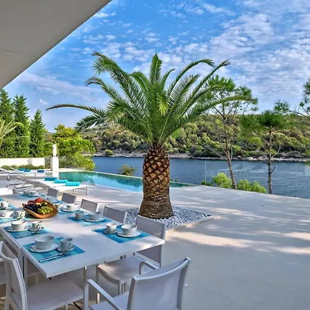 Villa Exclusive Paterina Heated Pool, Gym, Sauna