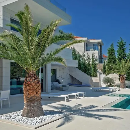 Villa Exclusive Paterina Heated Pool, Gym, Sauna