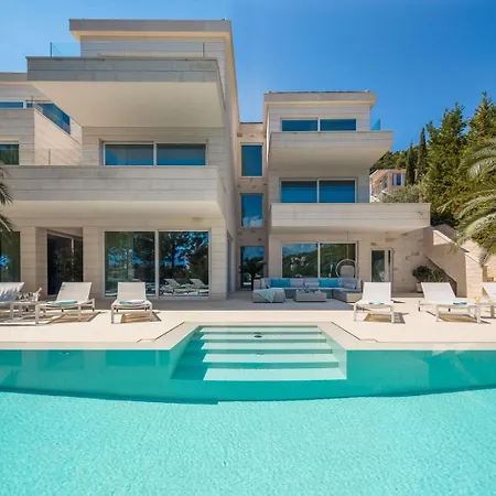 Exclusive Paterina Heated Pool, Gym, Sauna Villa *