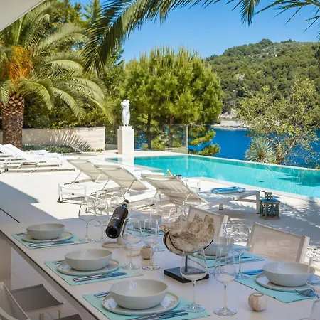 Villa Exclusive Paterina Heated Pool, Gym, Sauna