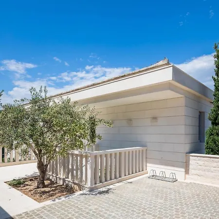 Villa Exclusive Paterina Heated Pool, Gym, Sauna